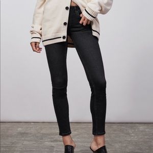 NWOT Zara Jeans “The Skinny” in Moon Black